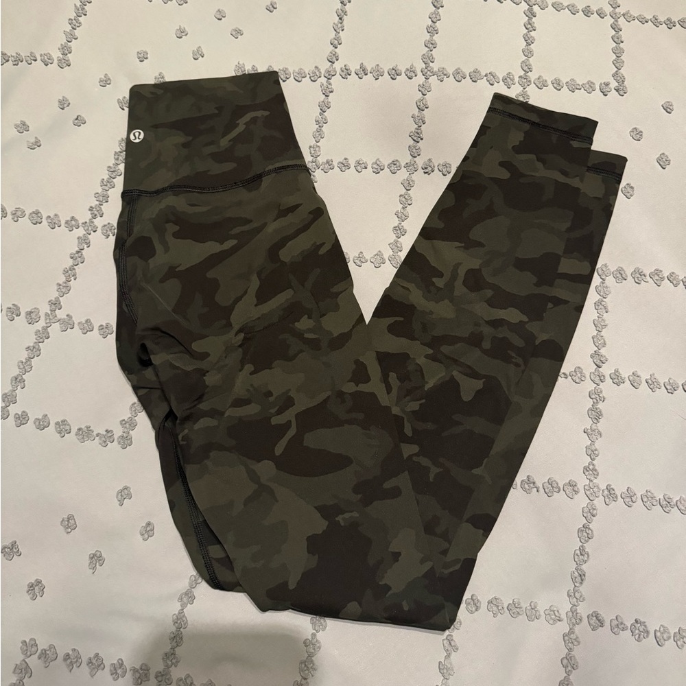 Lululemon Wunder Under Camo
